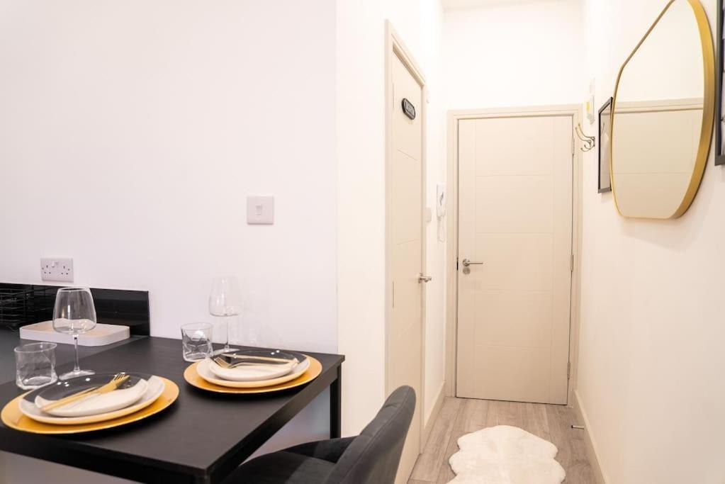 Five Star Boutique Studio Flat In 런던 외부 사진