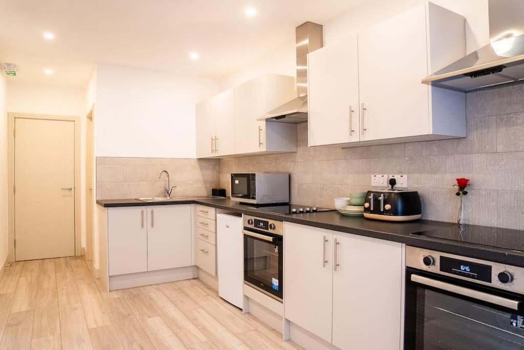 Five Star Boutique Studio Flat In 런던 외부 사진
